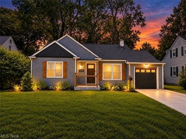 1600 Delia Avenue, Akron, OH 44320
