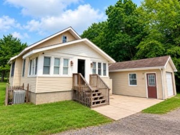 332 E Main St, Tuckerton, NJ 08087