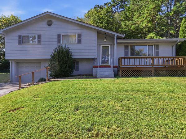 1127 Hillsboro Drive, Chattanooga, TN 37412