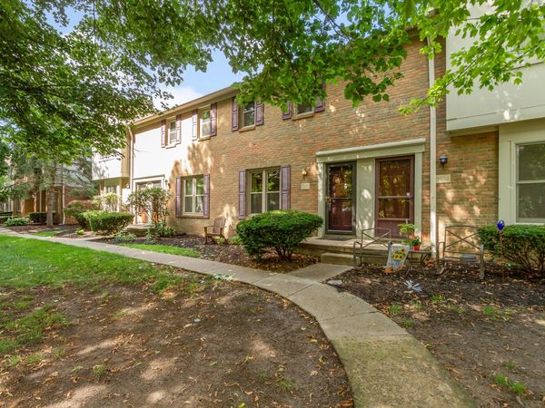 5298 Bethel Woods Drive , Columbus, OH 43220