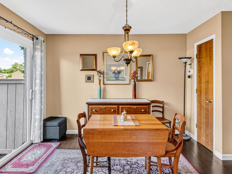 5298 Bethel Woods Drive , Columbus, OH 43220 Photo 12