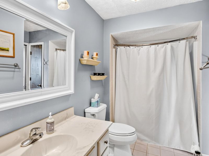 5298 Bethel Woods Drive , Columbus, OH 43220 Photo 21