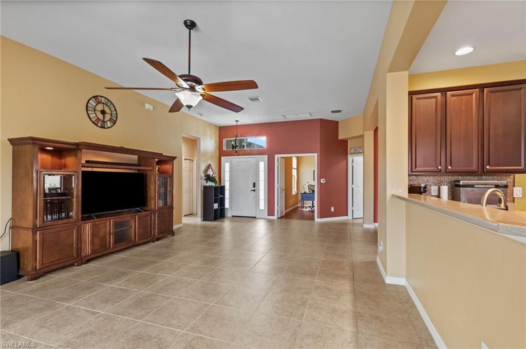 2617 Brightside Ct, Cape Coral, FL 33991 Photo
