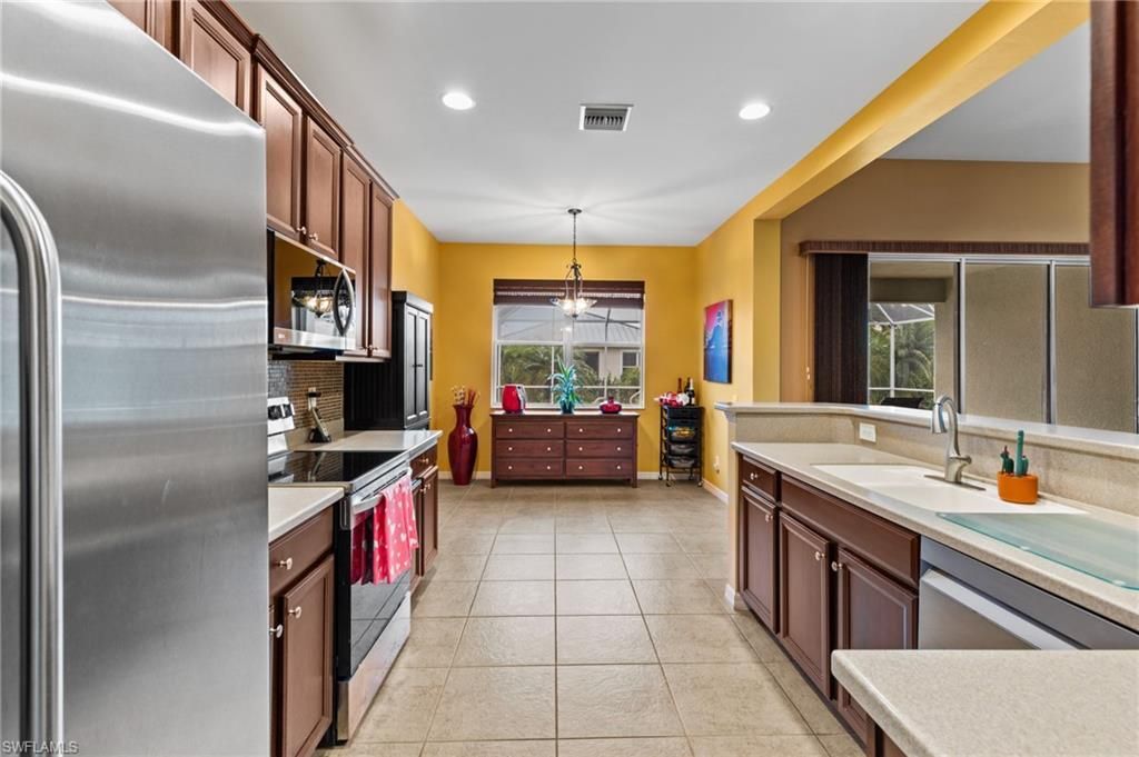 2617 Brightside Ct, Cape Coral, FL 33991 Photo