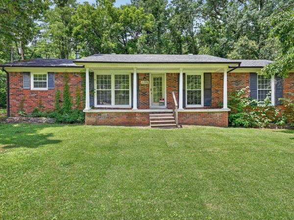 1106 Rainbow Cir , Westmoreland, TN 37186