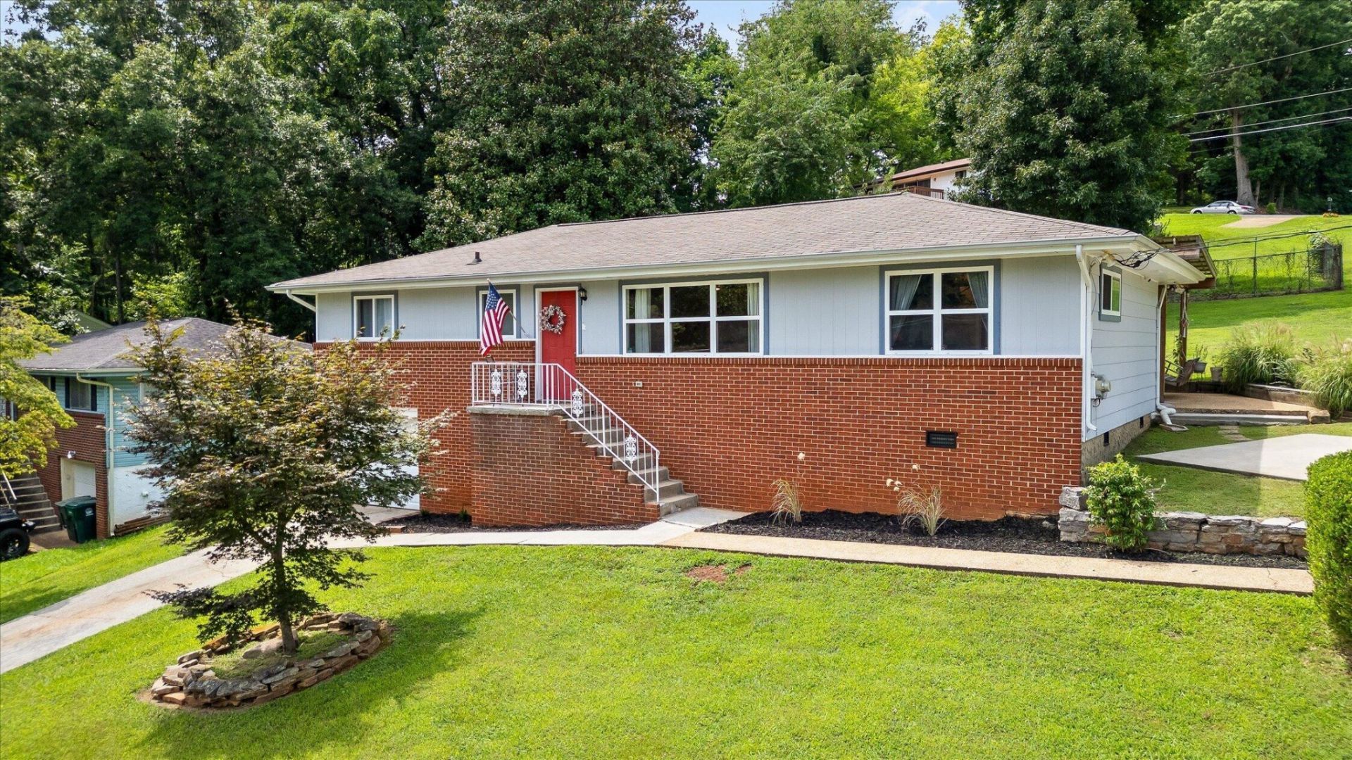 3620 Parkway Drive , Chattanooga, TN 37406 Main Photo