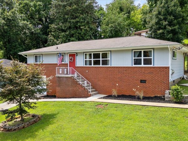 3620 Parkway Drive , Chattanooga, TN 37406