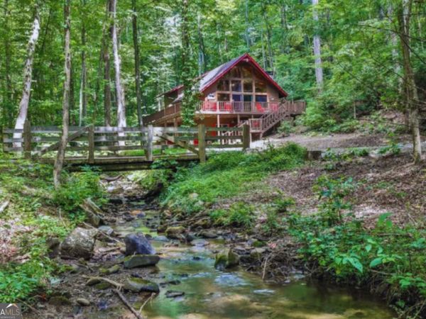 469 North Lake Drive, Ellijay, GA 30536