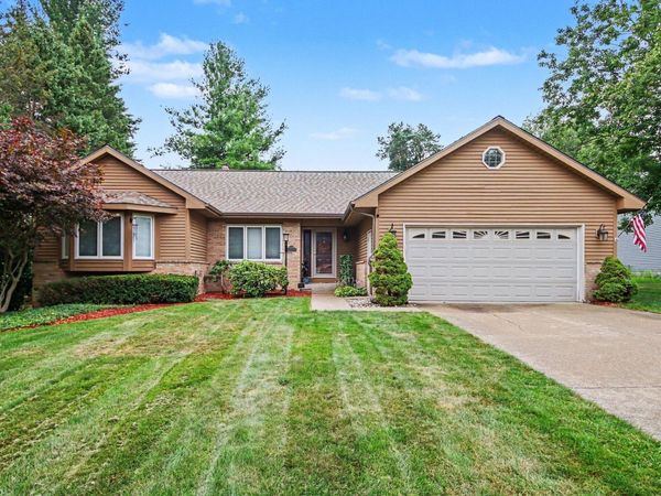 1954 Glenvale Drive SW, Wyoming, MI 49519
