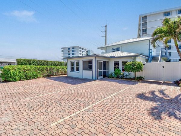 941 Ocean Drive, Juno Beach, FL 33408