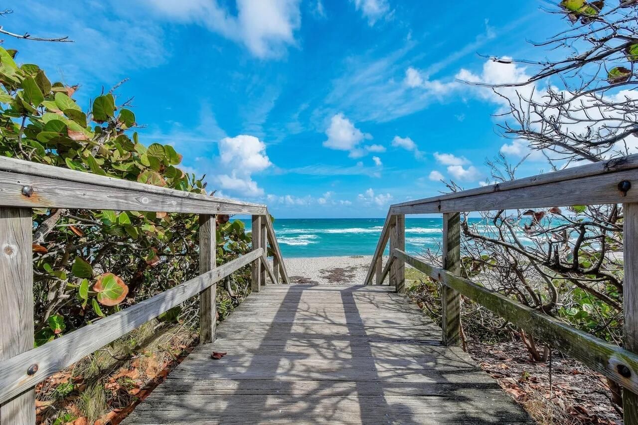 941 Ocean Drive, Juno Beach, FL 33408 Photo