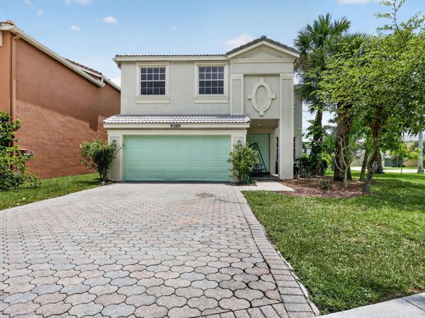 9080 Dupont Place, Wellington, FL 33414
