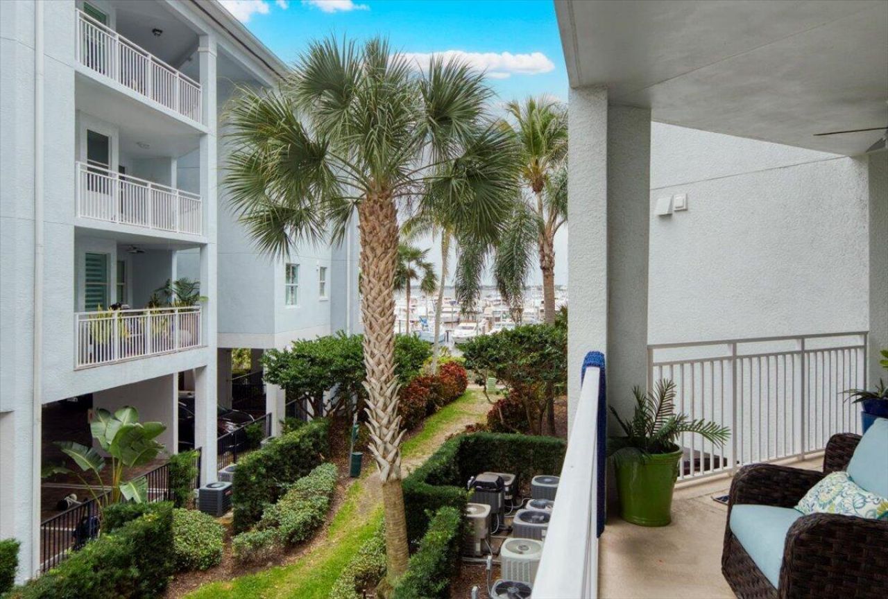 815 NW Flagler Avenue, Unit 201, Stuart, FL 34994 Photo