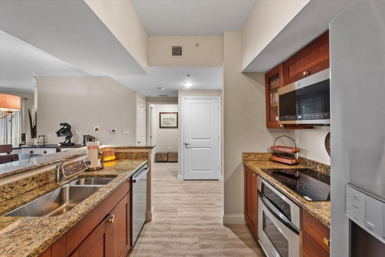 815 NW Flagler Avenue, Unit 201, Stuart, FL 34994 Photo