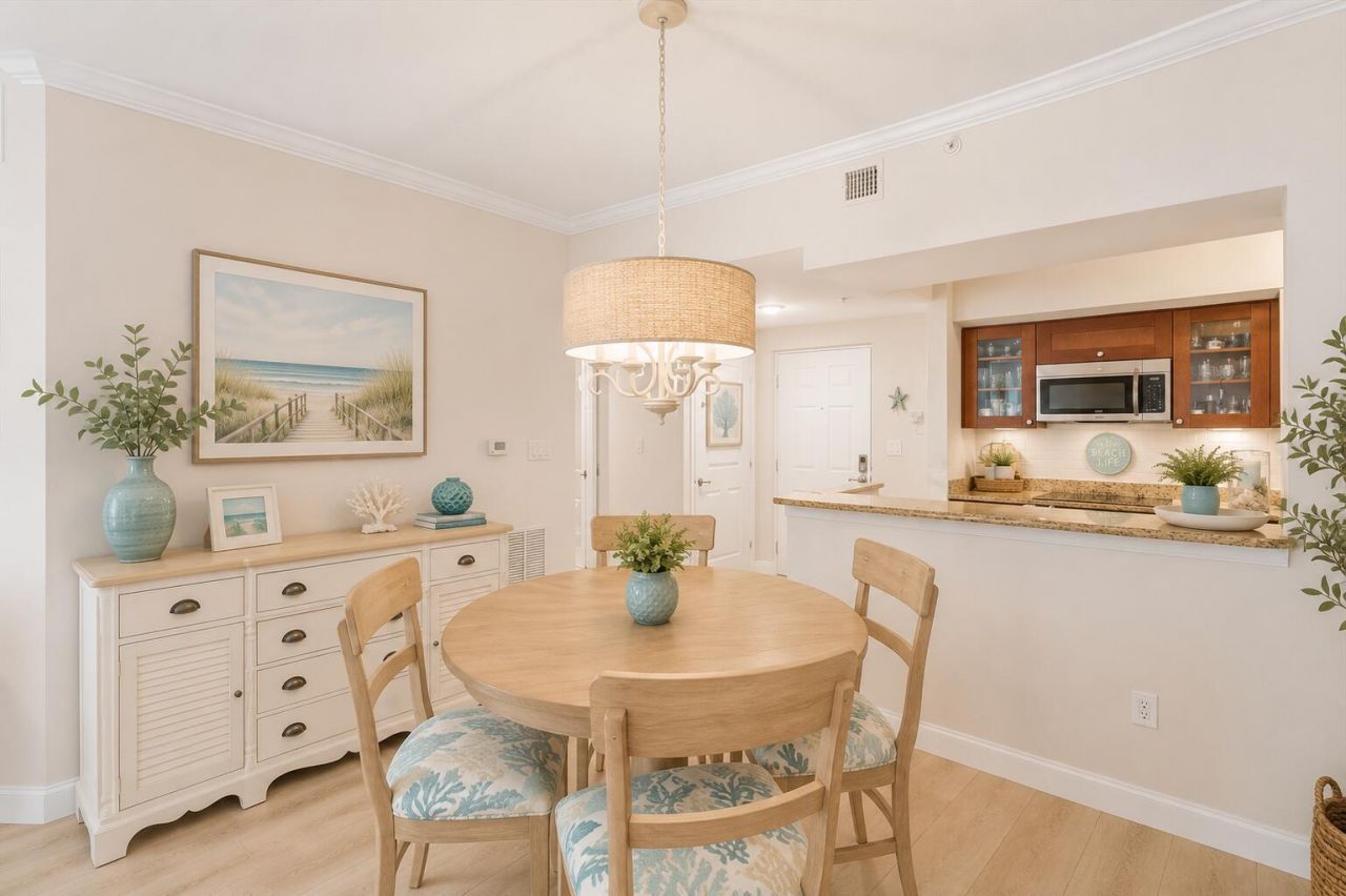 815 NW Flagler Avenue, Unit 201, Stuart, FL 34994 Photo