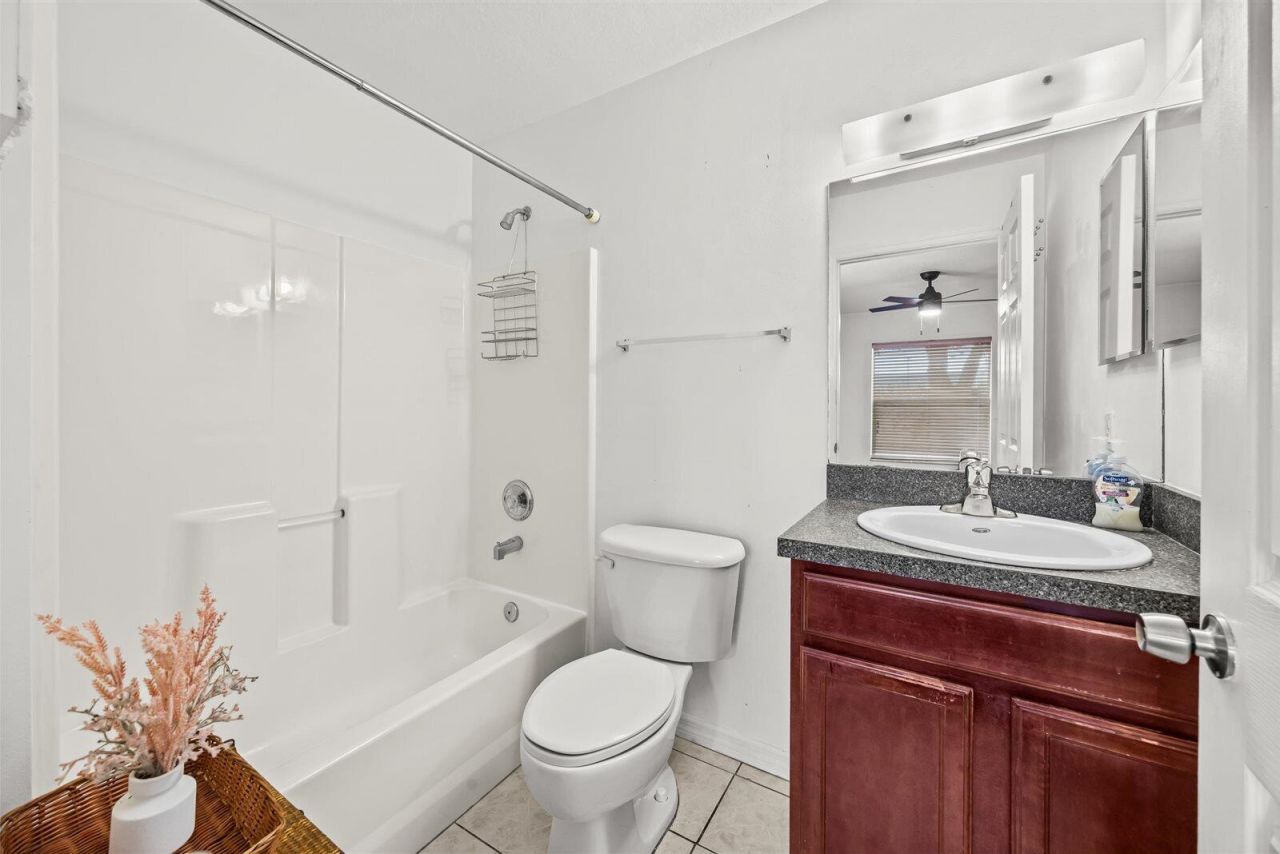 913 SE Forrest Park Drive, Stuart, FL 34994 Photo