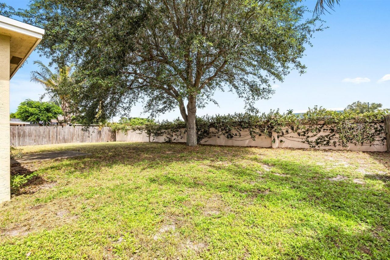 913 SE Forrest Park Drive, Stuart, FL 34994 Photo