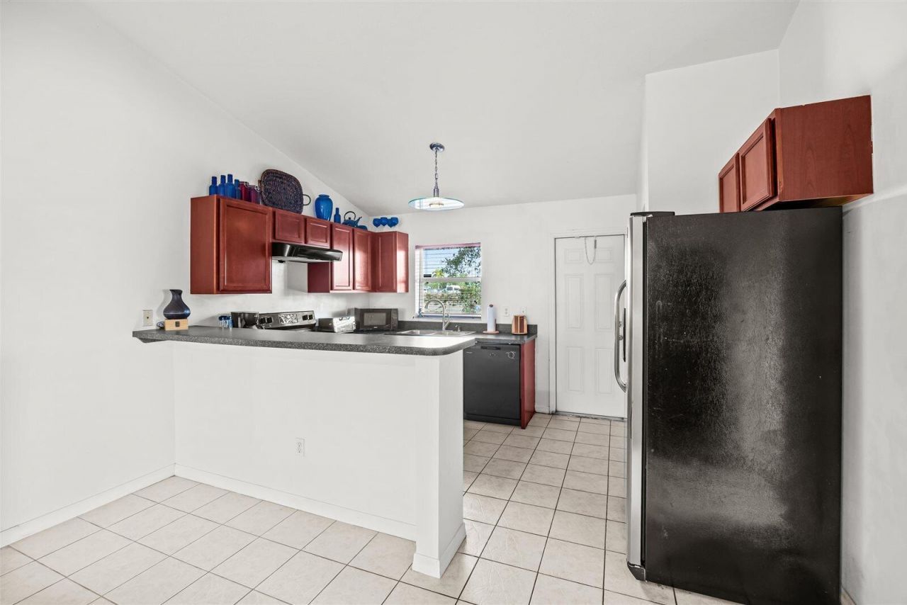 913 SE Forrest Park Drive, Stuart, FL 34994 Photo