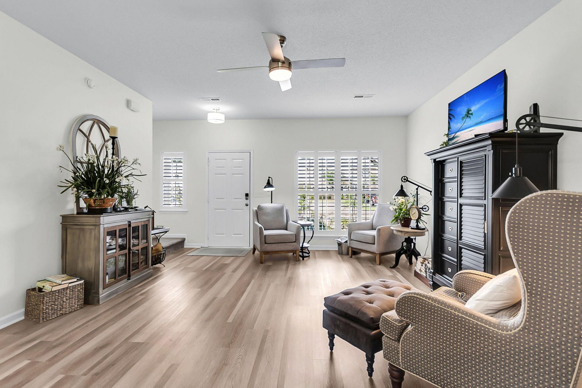 145 Black River Drive Photo 4