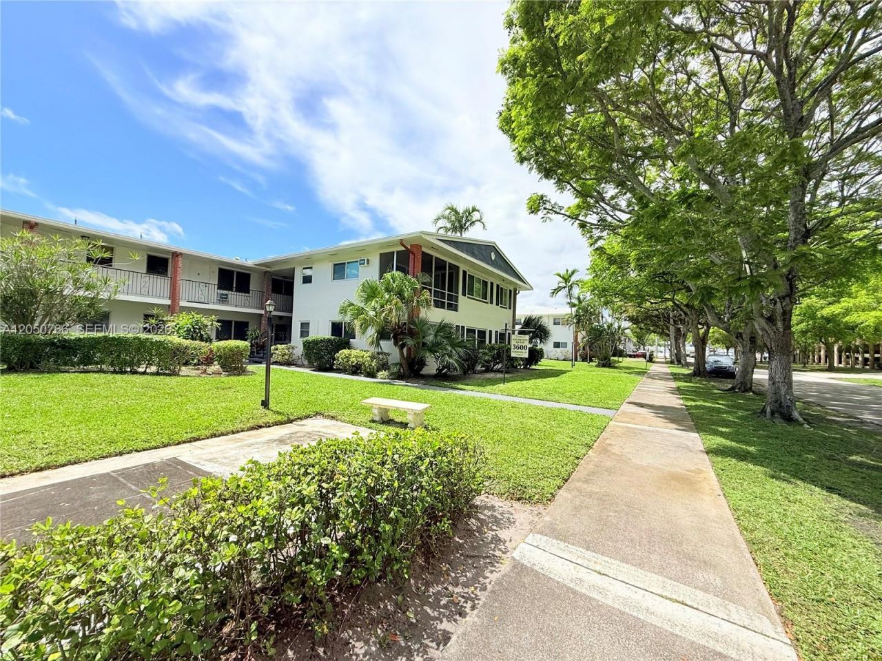 3600 Harrison St , Unit 16B, Hollywood, FL 33021 Photo