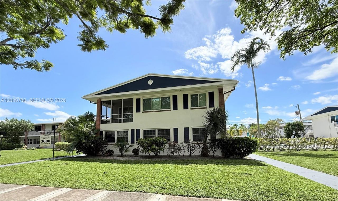 3600 Harrison St , Unit 16B, Hollywood, FL 33021 Photo