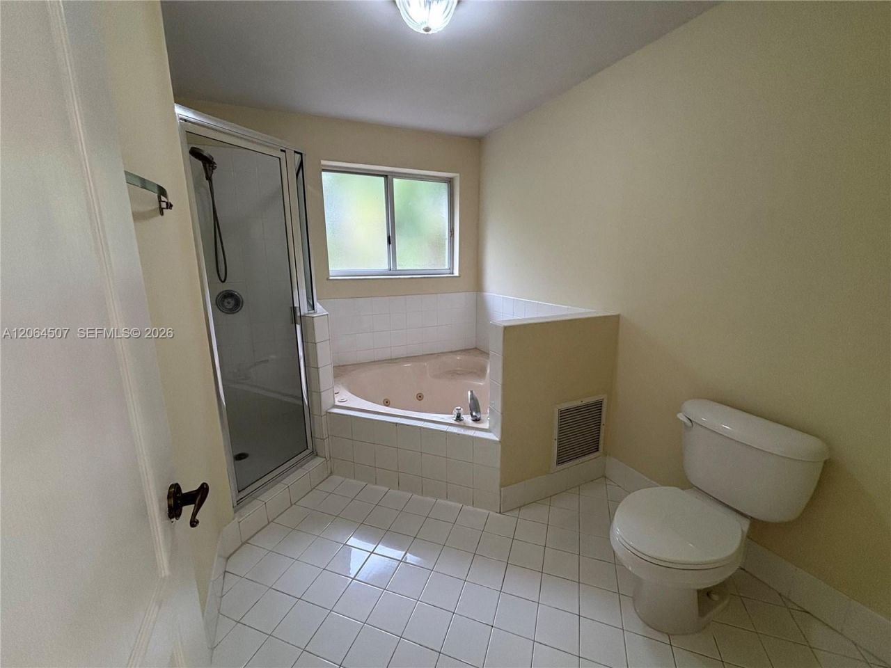 11440 NW 50th Ter, Doral, FL 33178 Photo