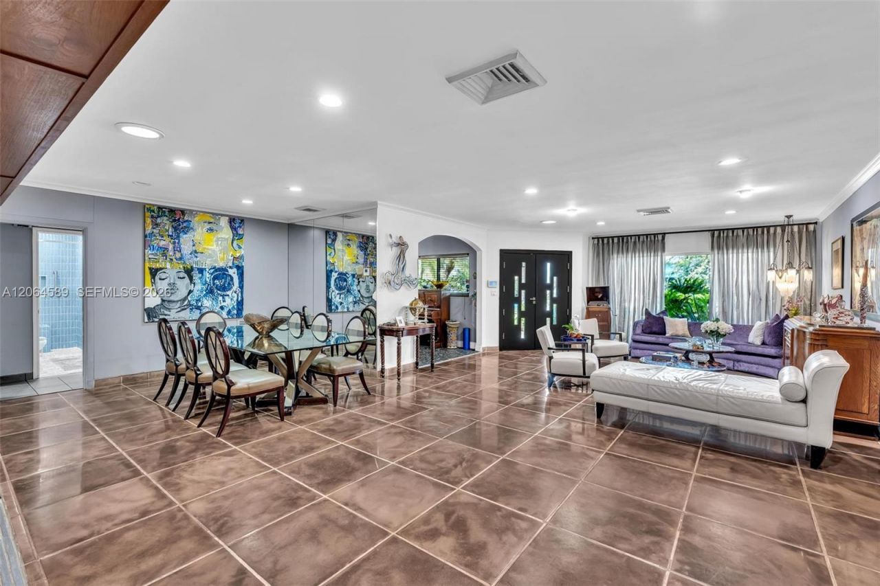 9450 E Broadview Dr, Bay Harbor Islands, FL 33154 Photo