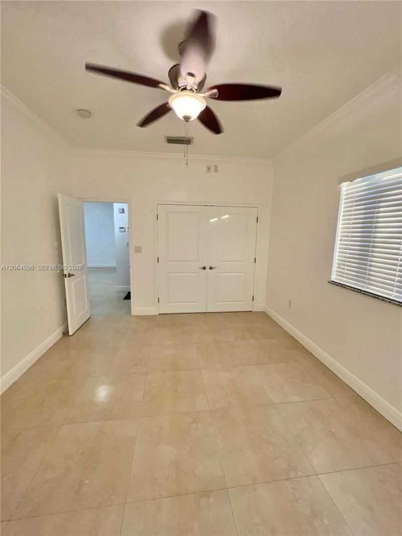 2268 SW 8th St, Unit 5, Miami, FL 33135 Photo