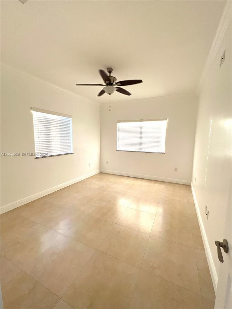2268 SW 8th St, Unit 5, Miami, FL 33135 Photo