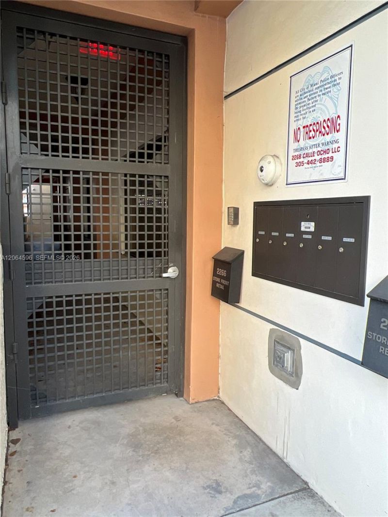 2268 SW 8th St, Unit 5, Miami, FL 33135 Photo