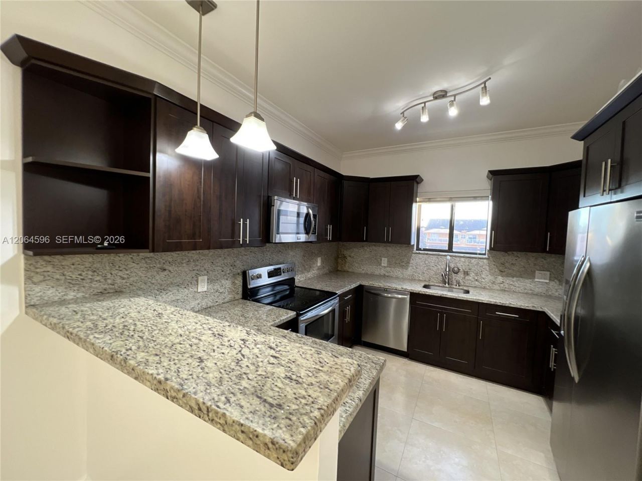 2268 SW 8th St, Unit 5, Miami, FL 33135 Photo