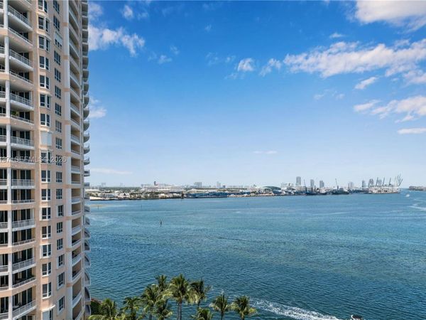 540 Brickell Key Dr , Unit 1422, Miami, FL 33131