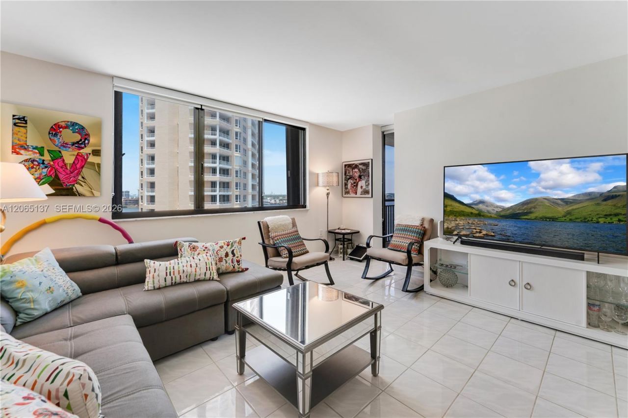 540 Brickell Key Dr , Unit 1422, Miami, FL 33131 Photo