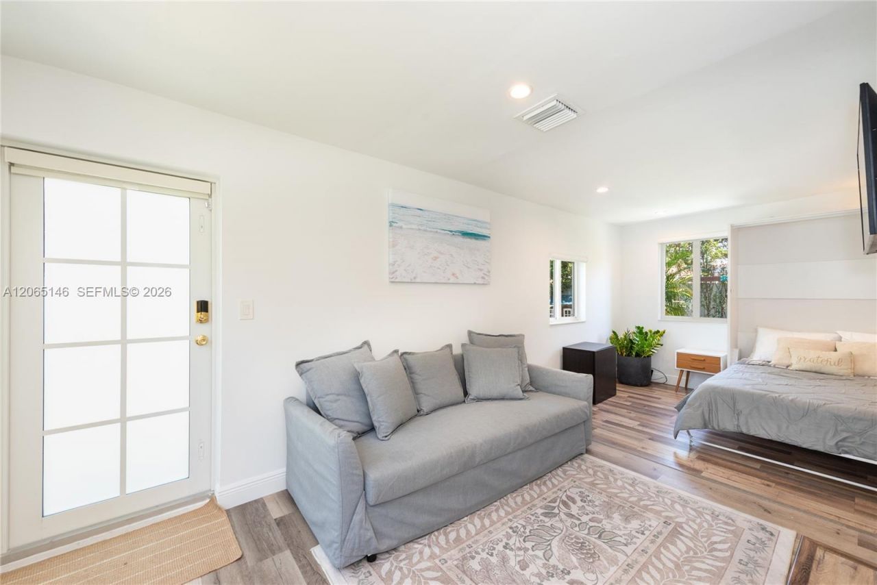 1450 SW 20th Ave, Unit 1450, Miami, FL 33145 Photo