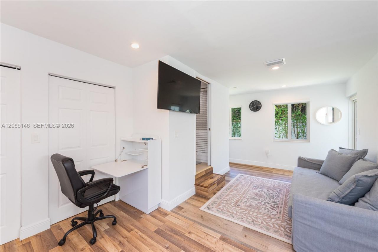 1450 SW 20th Ave, Unit 1450, Miami, FL 33145 Photo