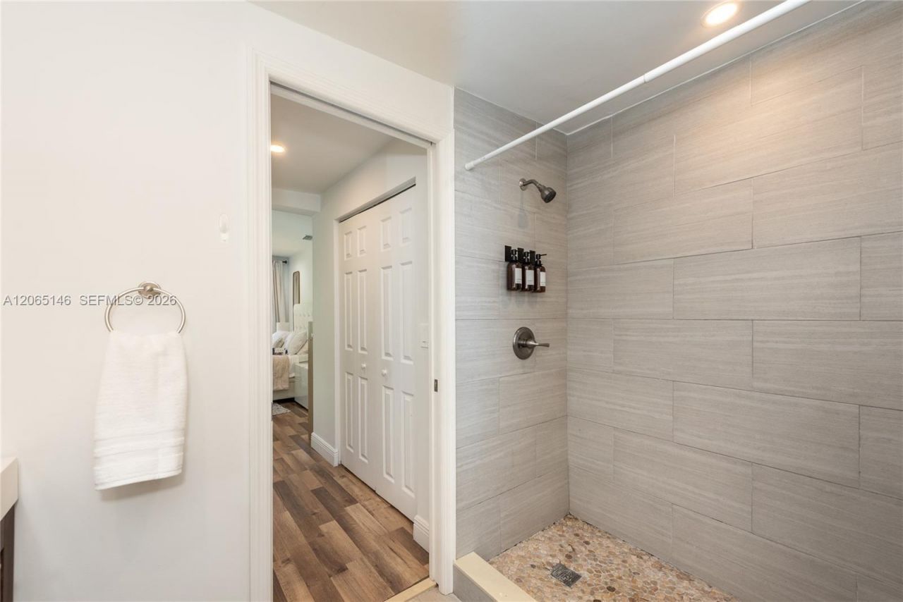 1450 SW 20th Ave, Unit 1450, Miami, FL 33145 Photo