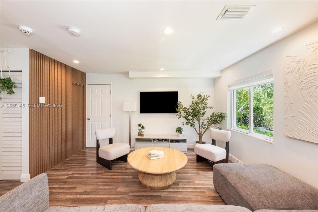 1450 SW 20th Ave, Unit 1450, Miami, FL 33145 Photo