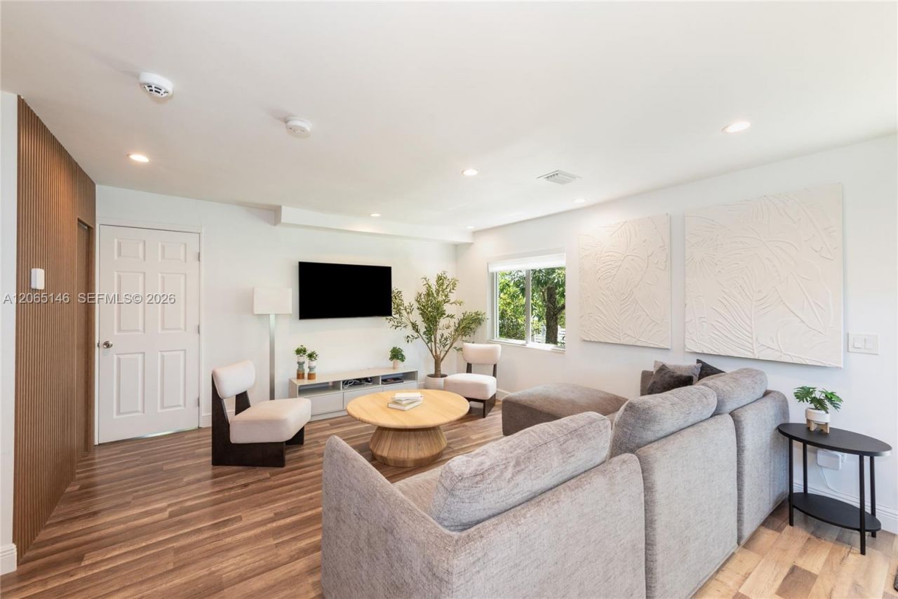 1450 SW 20th Ave, Unit 1450, Miami, FL 33145 Photo