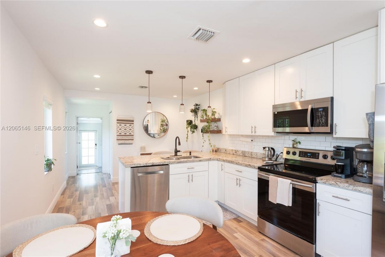 1450 SW 20th Ave, Unit 1450, Miami, FL 33145 Photo