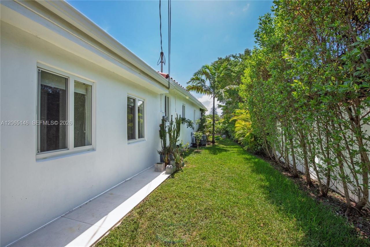 1450 SW 20th Ave, Unit 1450, Miami, FL 33145 Photo