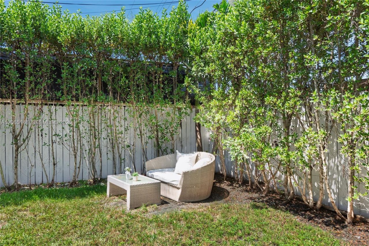 1450 SW 20th Ave, Unit 1450, Miami, FL 33145 Photo