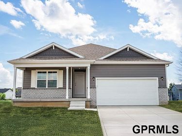 16602 Clay Street, Bennington, NE 68007