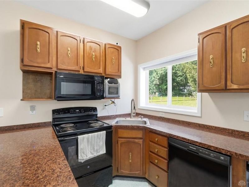 69 Wolfer Drive, Amelia, OH 45102 Photo 20