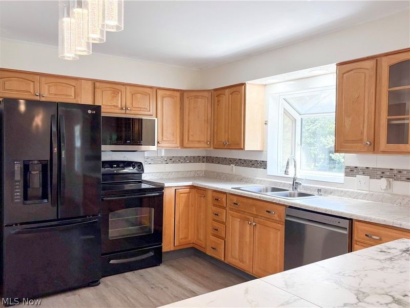 6727 Amsel Avenue NE, Canton, OH 44721 Photo 11