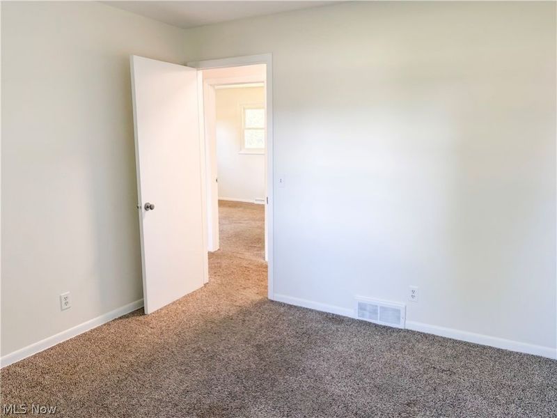 6727 Amsel Avenue NE, Canton, OH 44721 Photo 20