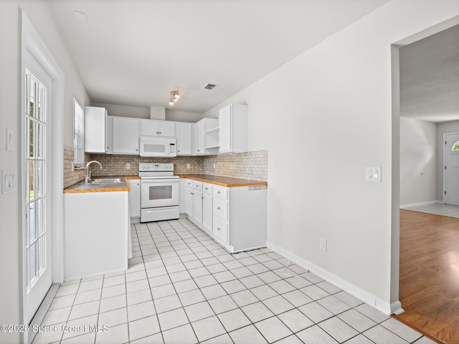 1263 37th Avenue SW , Vero Beach, FL 32968 Photo