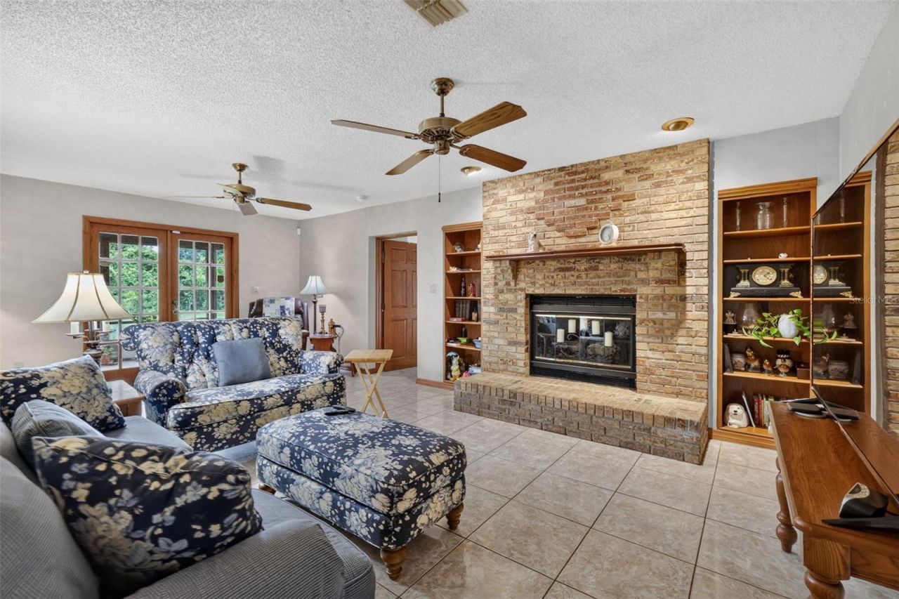 15240 Shady Lane, Tavares, FL 32778 Photo