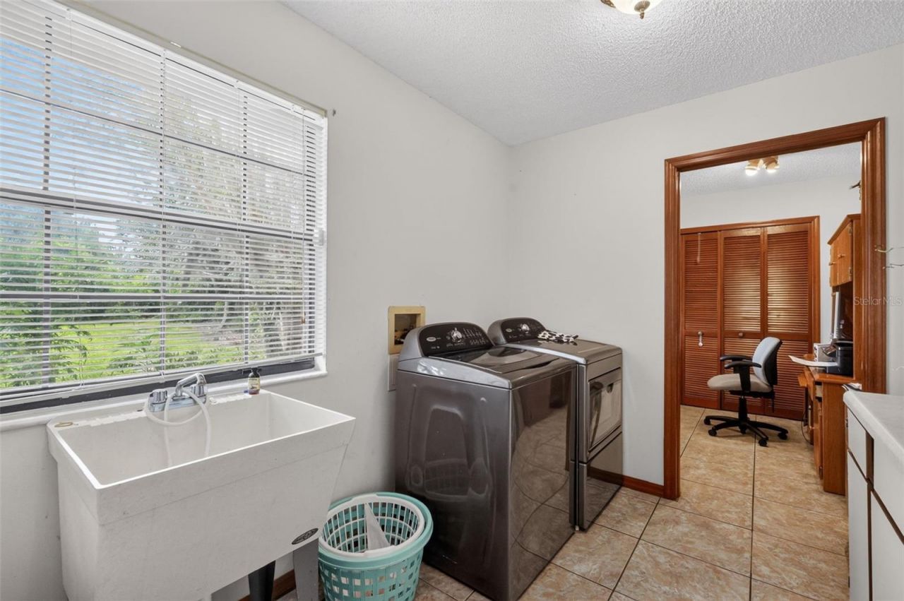 15240 Shady Lane, Tavares, FL 32778 Photo