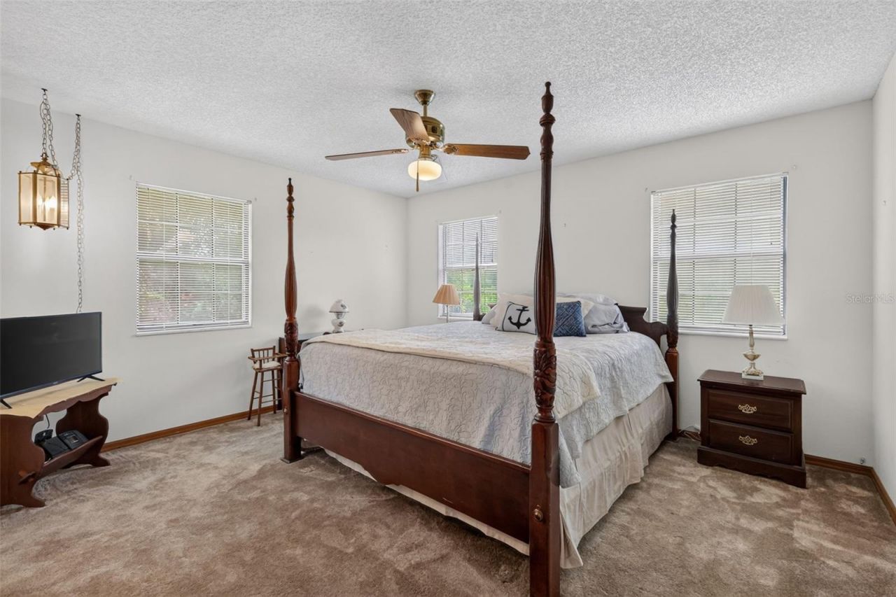 15240 Shady Lane, Tavares, FL 32778 Photo