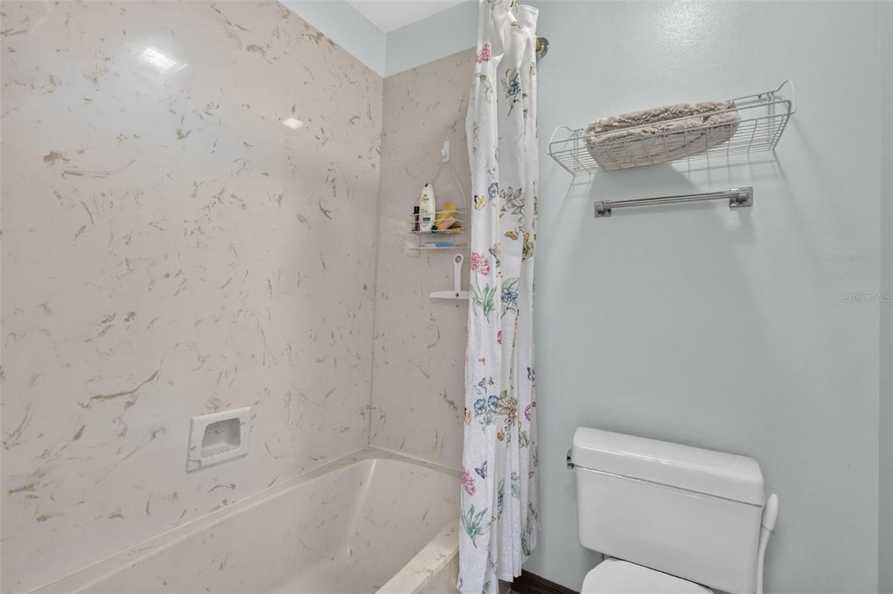 15240 Shady Lane, Tavares, FL 32778 Photo